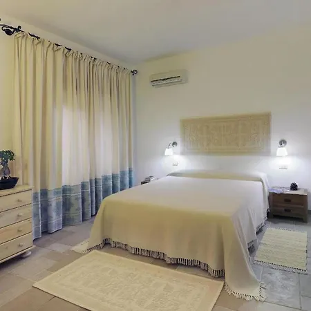 Peaceful Abbaechelu B4 1 Bedroom Sleeps 4 Persons فورت فيليدج
