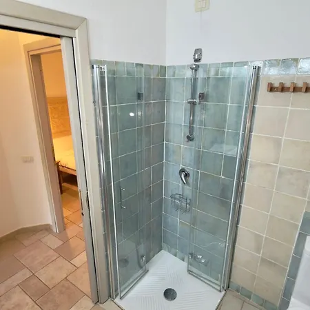 Peaceful Abbaechelu B4 1 Bedroom Sleeps 4 Persons